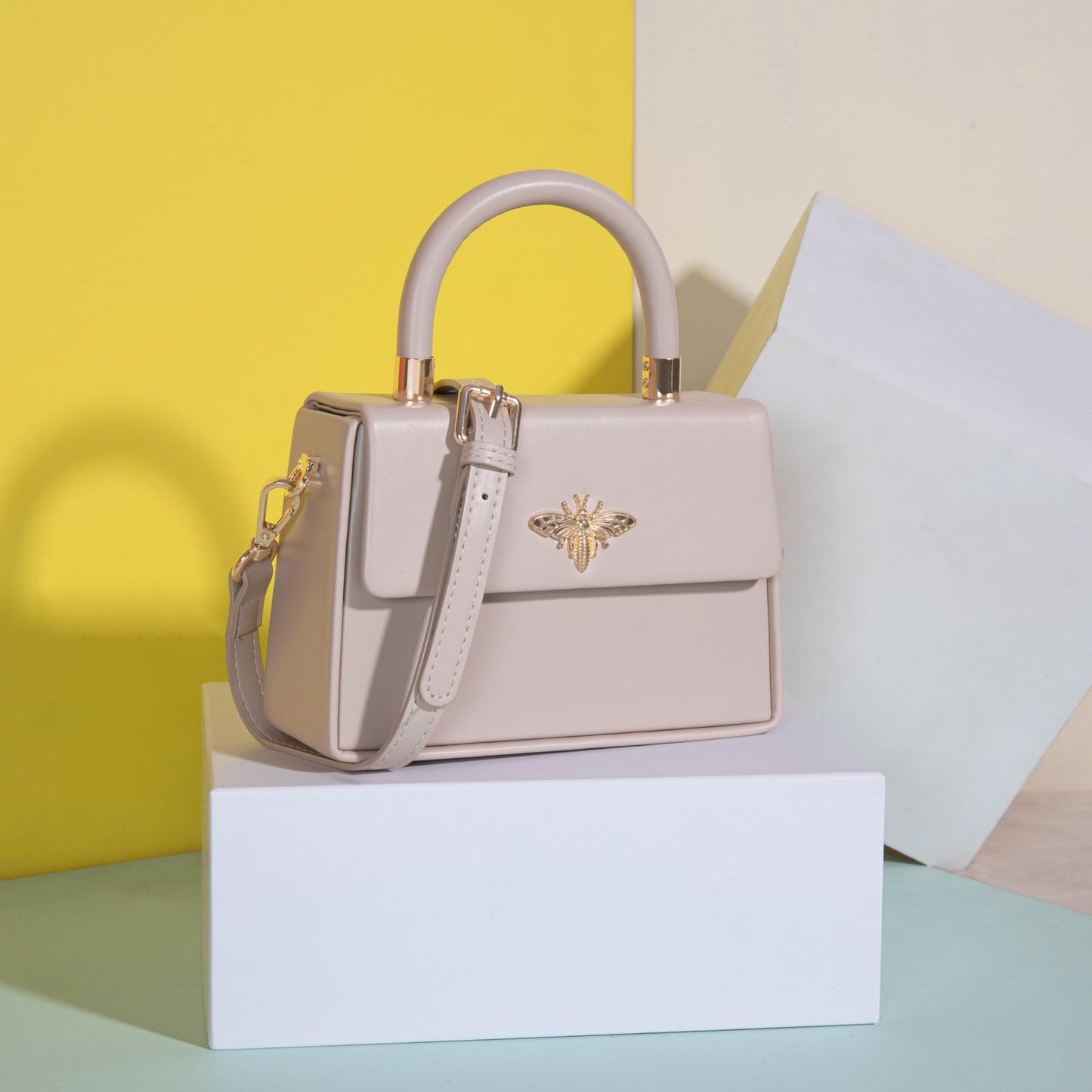 Milan Chiva Kleine Geldbörse mit Henkel für Damen, Mini-Umhängetasche, elegante quadratische Tasche
