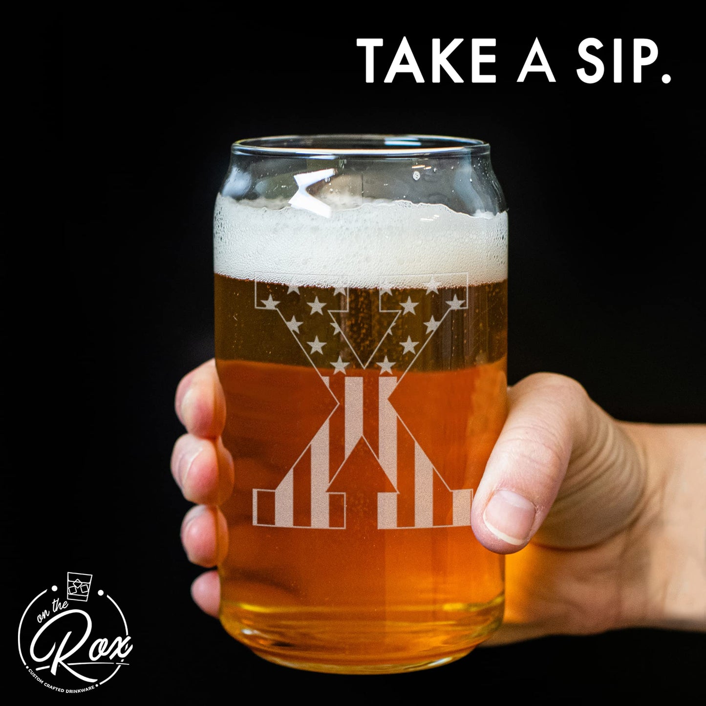 Verres à bière monogrammés pour hommes (AZ) 16 oz - Cadeaux de bière gravés pour hommes Frère Fils Papa Voisin - Cadeaux de Noël uniques pour lui - Chopes à bière personnalisées (J)