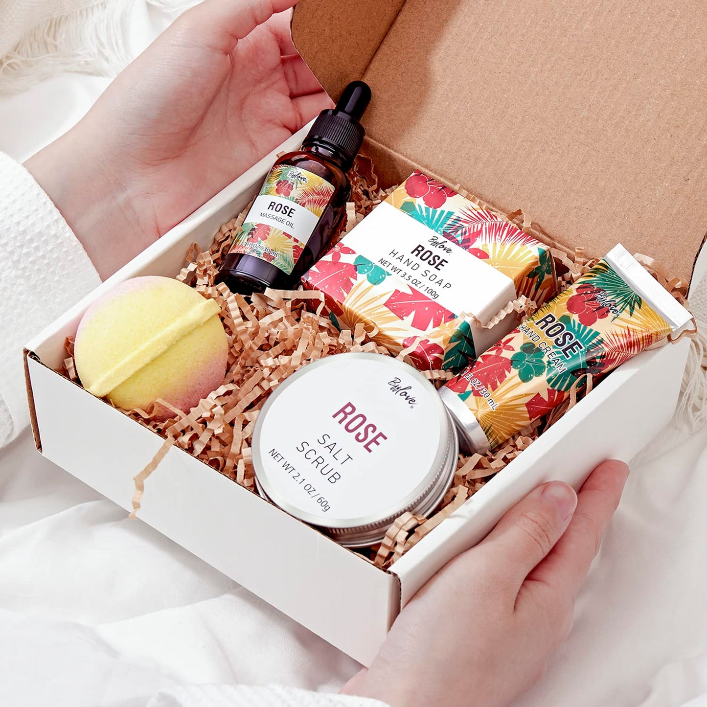 Spa-Geschenke für Frauen, Geschenkset, Selbstpflegeset, Geburtstagsgeschenke, 5-teiliges Rosenbadeset mit Massageöl, Badebombe, Salzpeeling, Seife, Handcreme, Weihnachtsgeschenke für Mama
