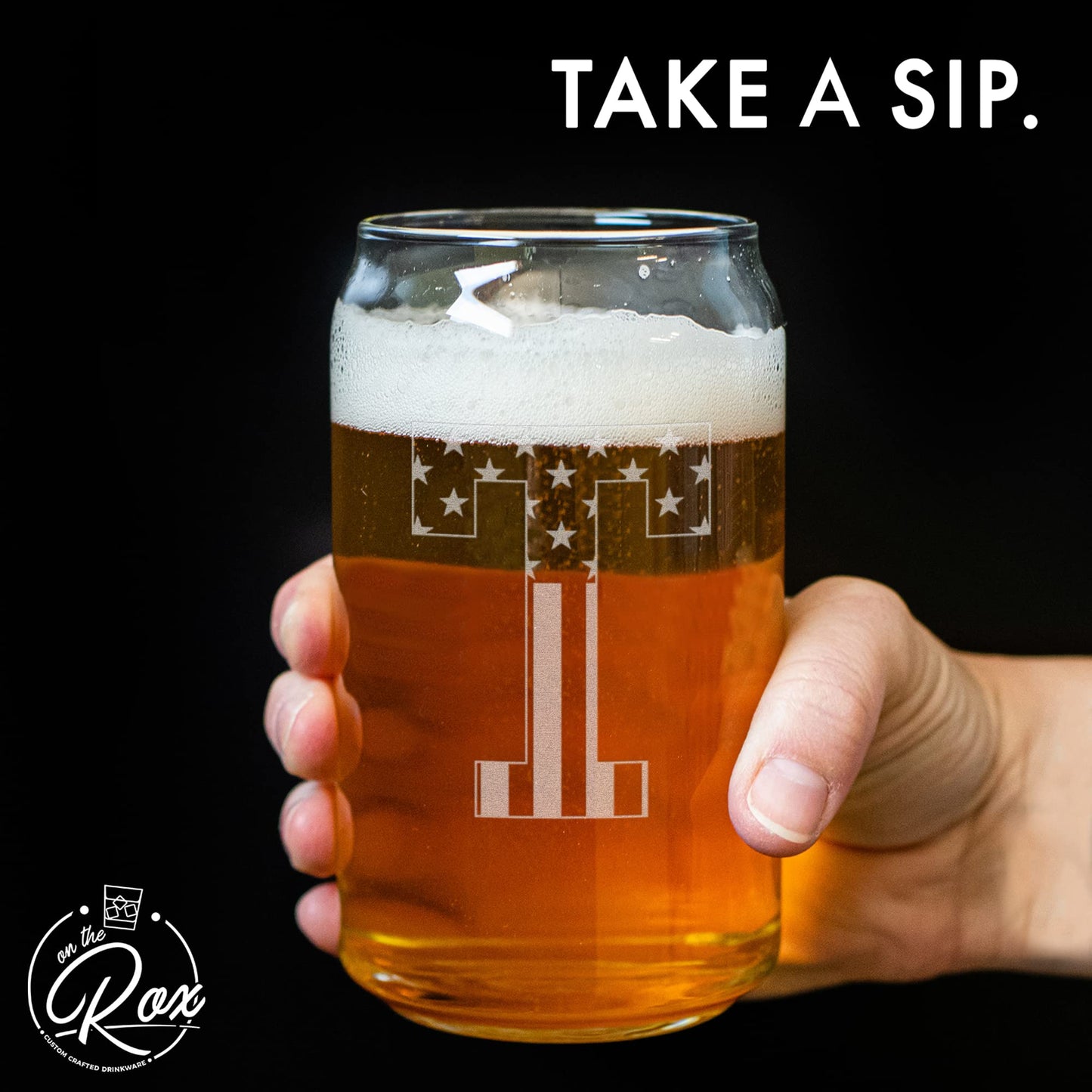 Verres à bière monogrammés pour hommes (AZ) 16 oz - Cadeaux de bière gravés pour hommes Frère Fils Papa Voisin - Cadeaux de Noël uniques pour lui - Chopes à bière personnalisées (J)