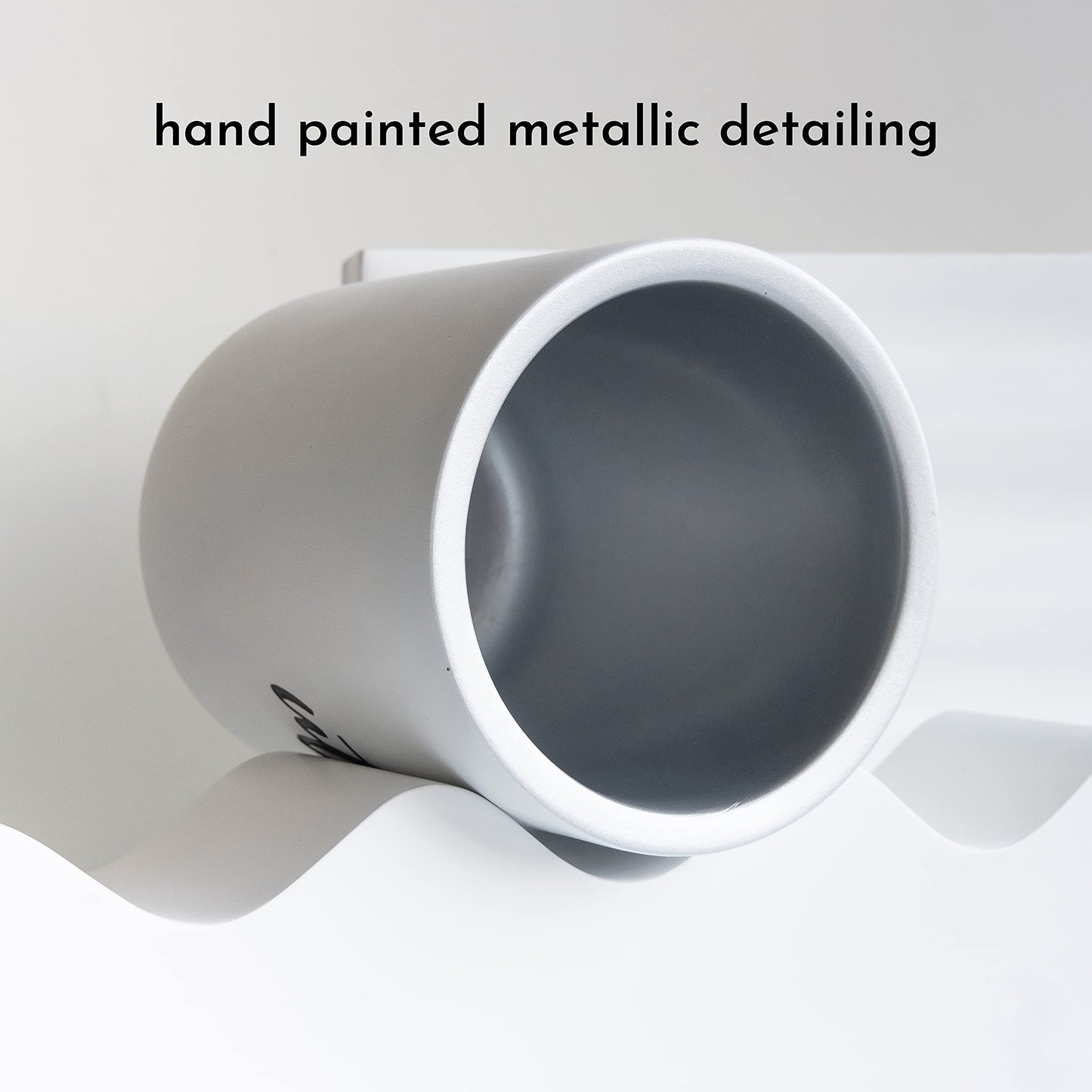 Ensemble d'ustensiles de cuisine en bois – Ensemble de 8 pièces comprenant des ustensiles de cuisine en bois et en or, un porte-ustensiles blanc et un repose-cuillère en bois – Ustensiles de cuisine durables et élégants pour cuisiner et servir
