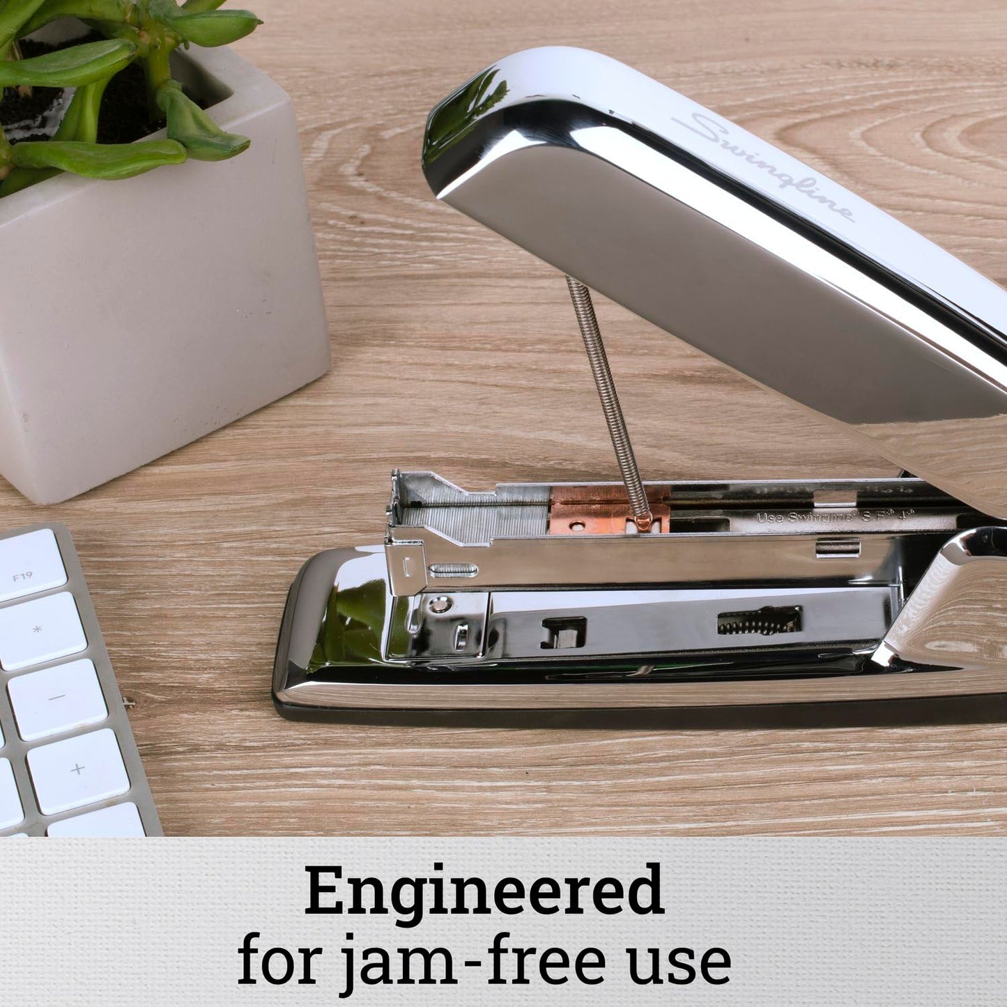Swingline Stapler, 30 Sheet Capacity, 747 Business Stapler, Jam Free, Metal, Gold Chrome (74721)