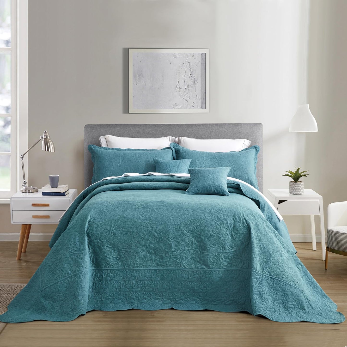 Oversized King Bedspread 128x120 Extra Wide, Paisley Pattern Design, Lightweight Bedding Cover, Reversible, 5 Piece, 100% Microfiber, King/Cal King, Pure White