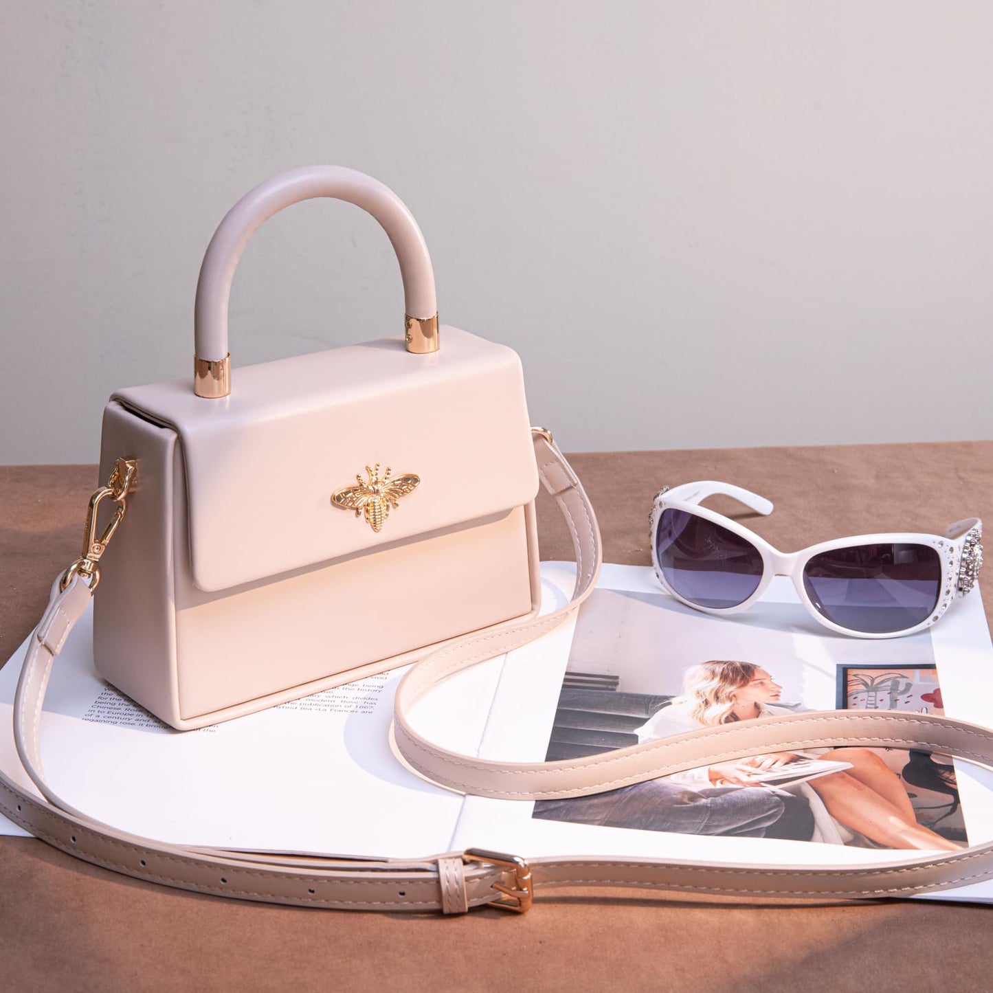 Milan Chiva Kleine Geldbörse mit Henkel für Damen, Mini-Umhängetasche, elegante quadratische Tasche