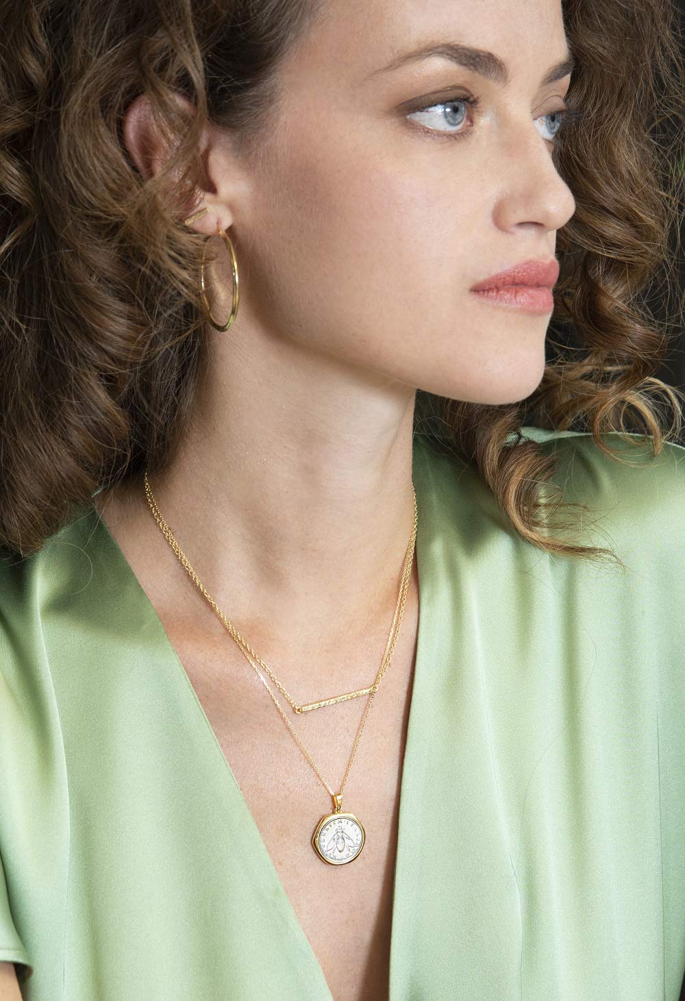 Miabella Italienische Halskette mit Medaillon-Anhänger für Damen, 18 Karat Gold über 925er Sterlingsilber, echte 2-Lira-Bienenmünze, 45,7 cm Kette, hergestellt in Italien