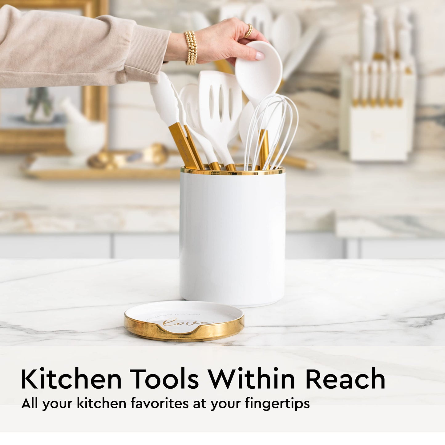 Ensemble d'ustensiles de cuisine en bois – Ensemble de 8 pièces comprenant des ustensiles de cuisine en bois et en or, un porte-ustensiles blanc et un repose-cuillère en bois – Ustensiles de cuisine durables et élégants pour cuisiner et servir