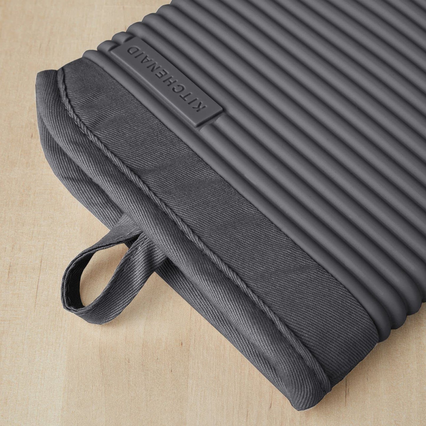 KITCHENAID Ribbed Soft Silicone Oven Mitt 2-Pack Set, Matte Black, 7.5"x13"