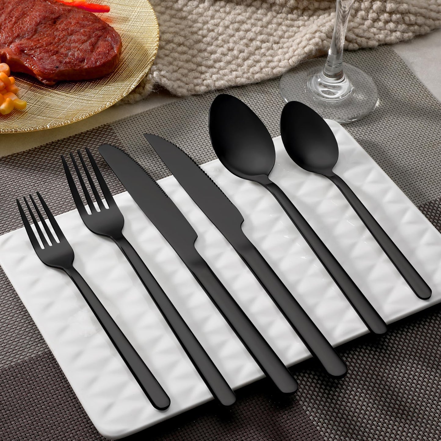 24 Pcs Gold Silverware Set with Steak Knives, Food-Grade Stainless Steel Flatware Cutlery Set for 4, Mirror Polished Tableware Eating Utensils Set for Kitchen, Knife Fork Spoon Set, Dishwasher Safe