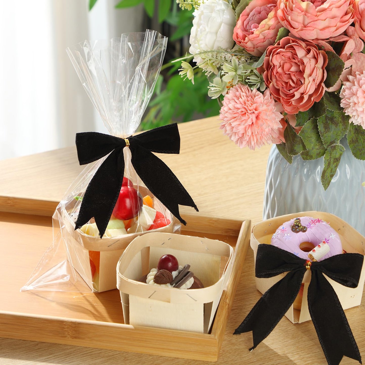 Yerliker 10 Set Wooden Mini Baskets for Gifts Empty 4 Inches Small Baskets Berry Basket Bows Clear Treat Bags Set for DIY Picking Wedding Birthday Easter(White,Satin)
