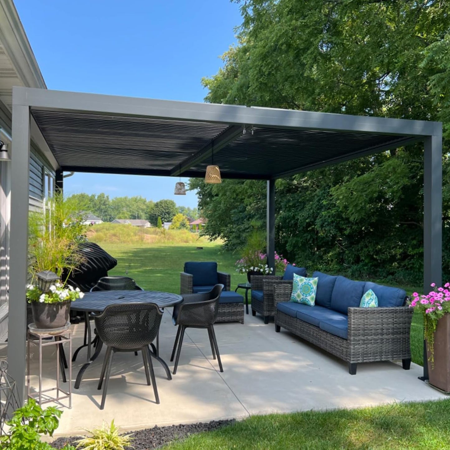 PURPLE LEAF Lamellenpergola 94AS, 3,3 x 4,3 m, Aluminium-Pergola für den Außenbereich mit Sonnenschutz, verstellbarem Dach für Terrasse, Hinterhof, grauer Pavillon mit festem Dach, 1 lange Seite und 2 kurze Seiten