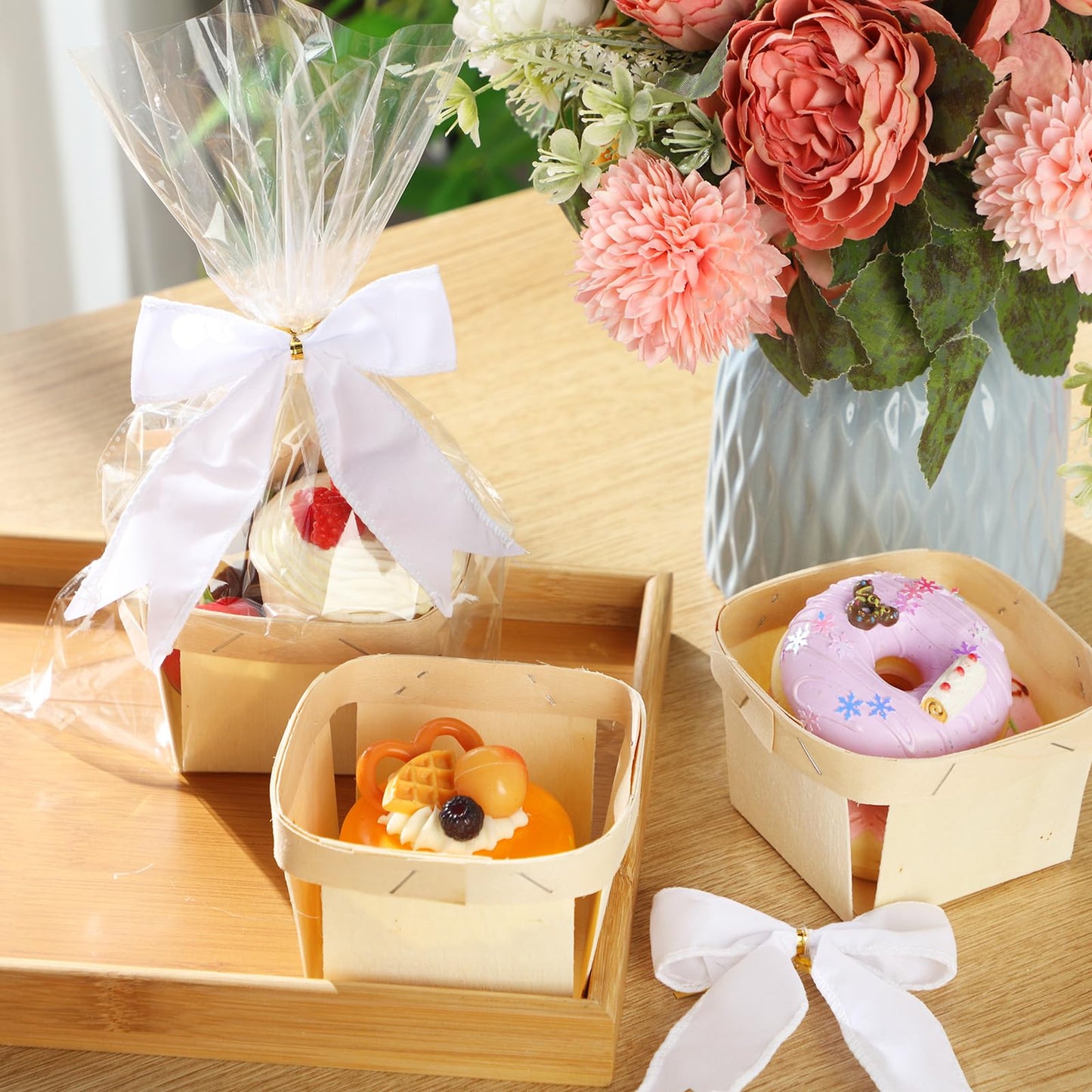 Yerliker 10 Set Wooden Mini Baskets for Gifts Empty 4 Inches Small Baskets Berry Basket Bows Clear Treat Bags Set for DIY Picking Wedding Birthday Easter(White,Satin)