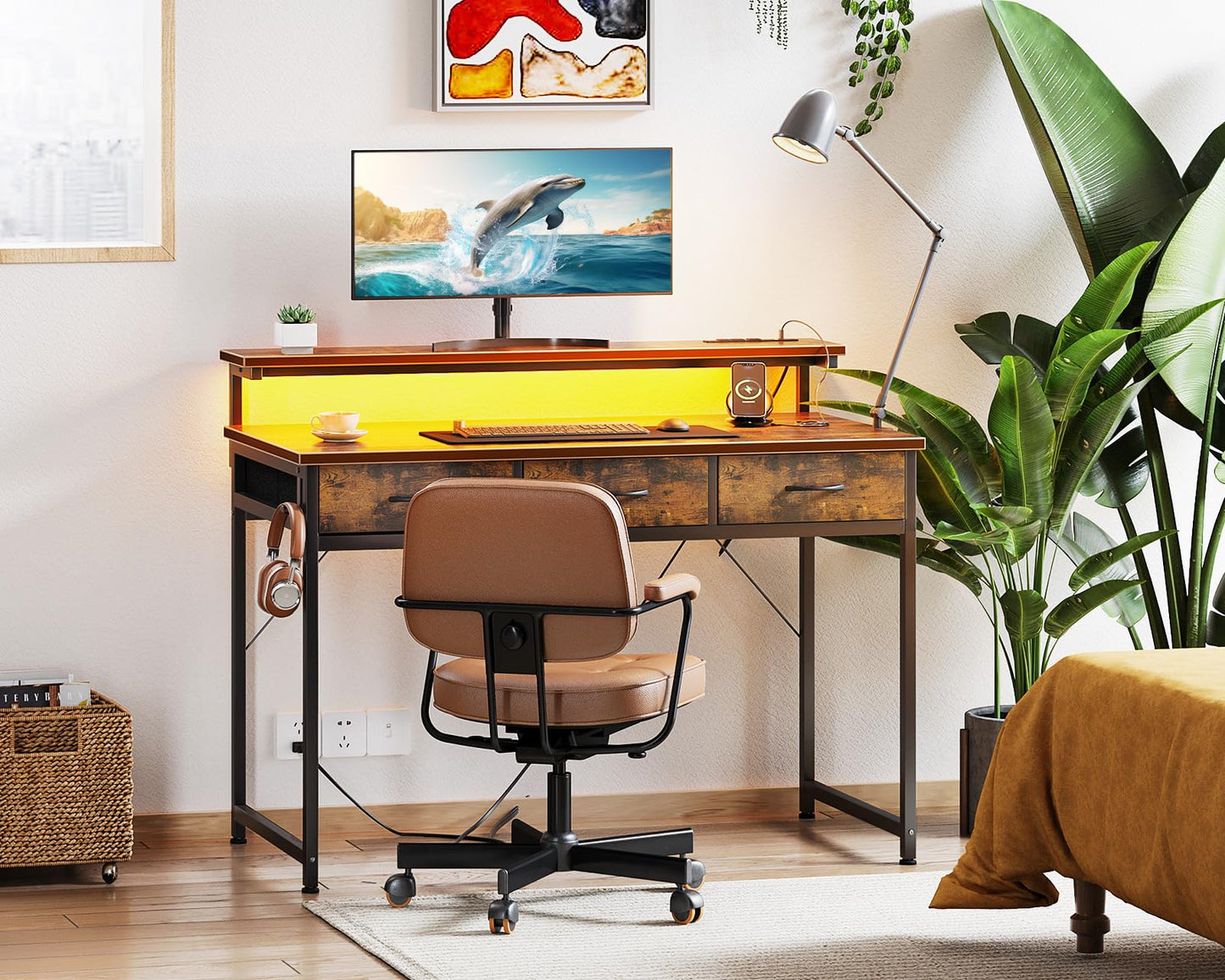 ODK 54-Zoll-Computertisch mit 3 Schubladen und USB-Steckdosen, Home-Office-Schreibtische mit LED-Leuchten und verstellbarem Monitorständer, Arbeiten von zu Hause, moderner Arbeits-/Schreib-/Studiertisch für Schlafzimmer, Schwarz