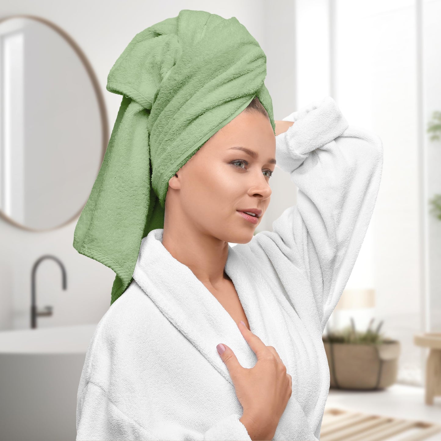 Avalon Towels Luxury 8 Piece Towels Set, 2 Bath Towels, 2 Hand Towels and 4 Washcloths, 600 GSM 100% Ring Spun Cotton Highly Absorbent Bathroom Towel Set, Ideal for Hotel, Spa and Gym (Pink)