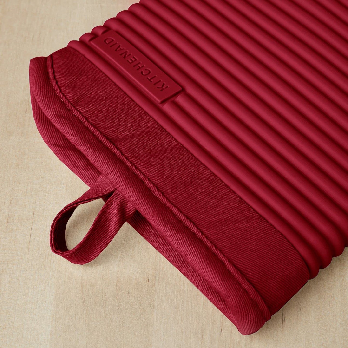 KITCHENAID Ribbed Soft Silicone Oven Mitt 2-Pack Set, Matte Black, 7.5"x13"