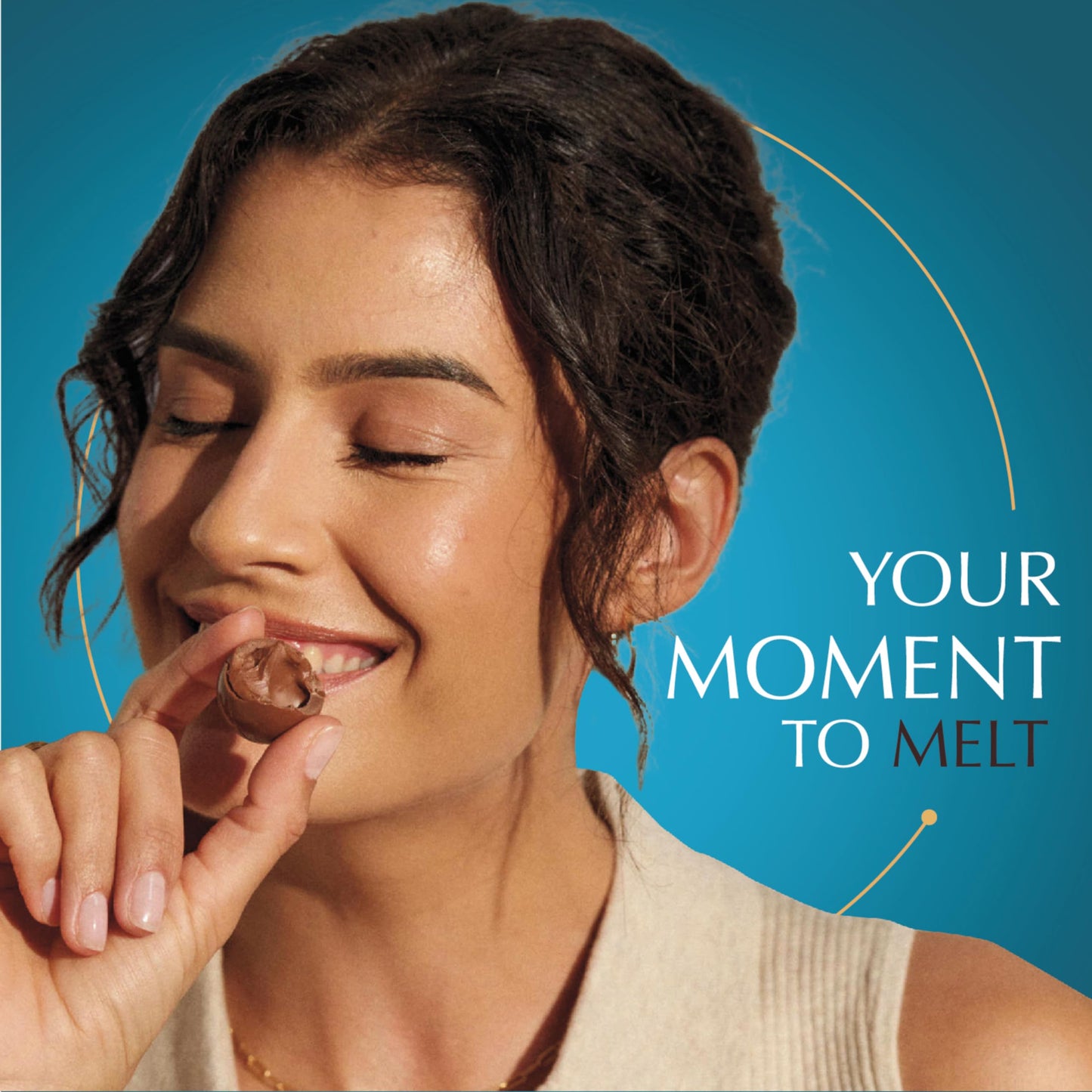 Lindt LINDOR Milk Chocolate Candy Truffles, Milk Chocolate with Smooth, Melting Truffle Center, 25.4 oz., 60 Count