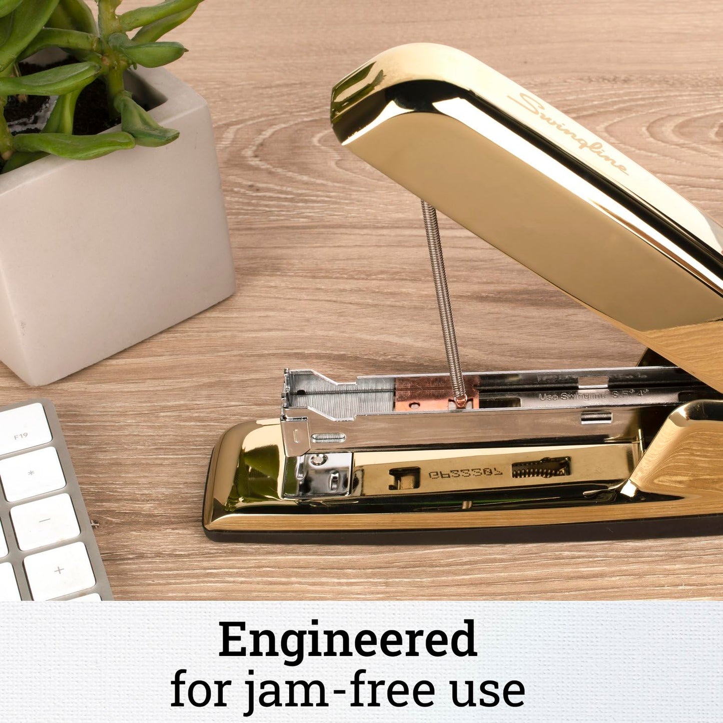 Swingline Stapler, 30 Sheet Capacity, 747 Business Stapler, Jam Free, Metal, Gold Chrome (74721)