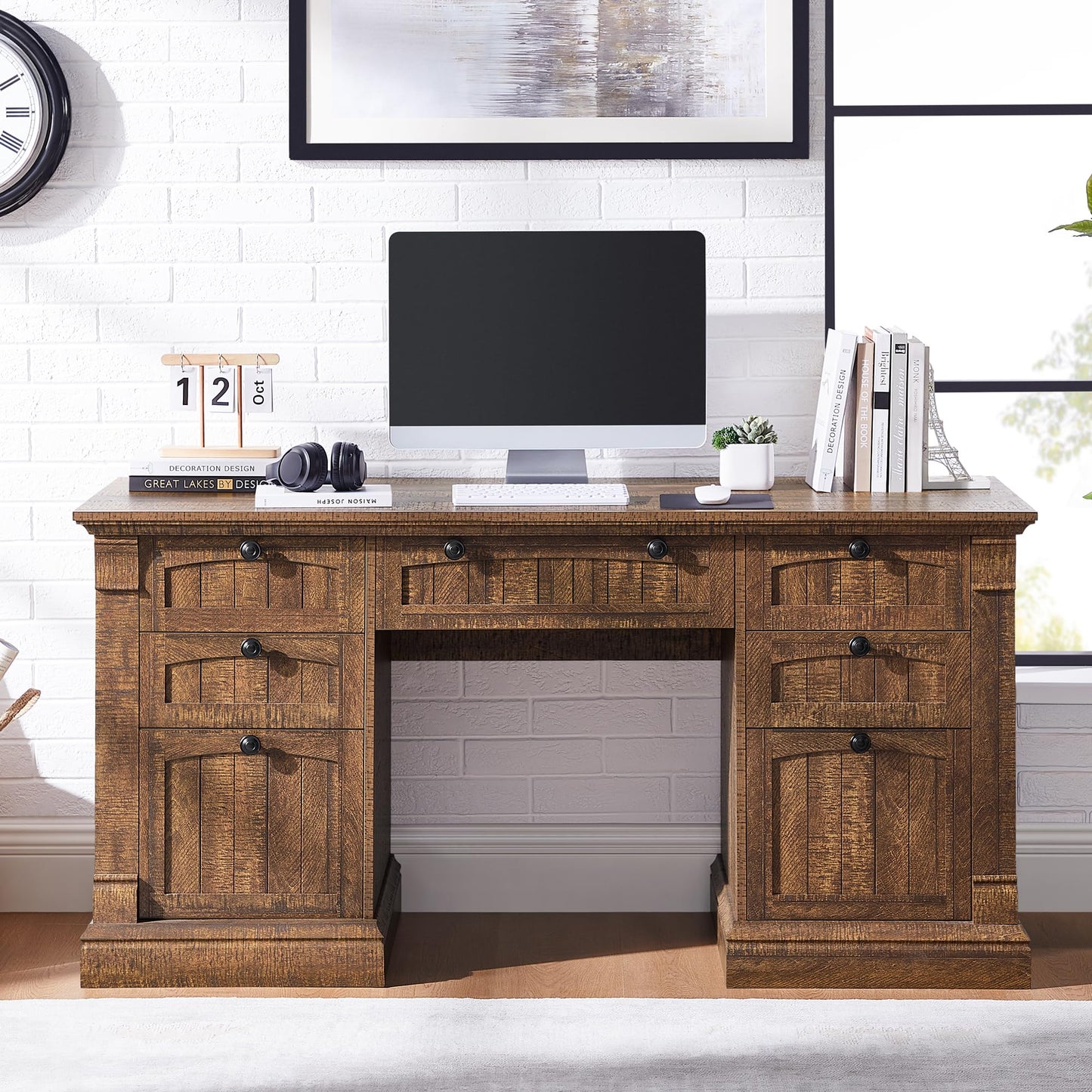 OKD 60-Zoll-Chefschreibtisch mit Schubladen, Home-Office-Schreibtisch im Landhausstil mit Ladestation, Tastaturablage, Aktenschrank-Aufbewahrung, Holz-Computertisch für Arbeit und Studium, Antikweiß