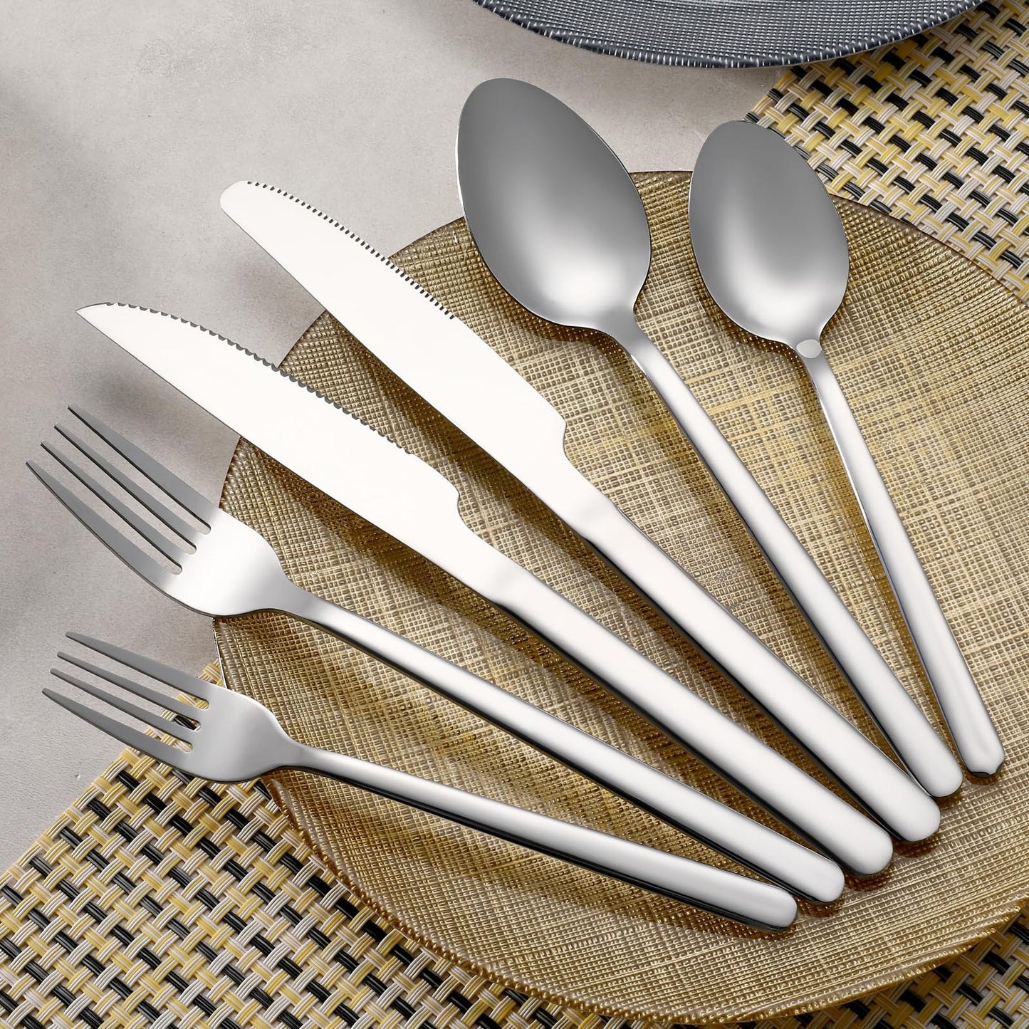 24 Pcs Gold Silverware Set with Steak Knives, Food-Grade Stainless Steel Flatware Cutlery Set for 4, Mirror Polished Tableware Eating Utensils Set for Kitchen, Knife Fork Spoon Set, Dishwasher Safe