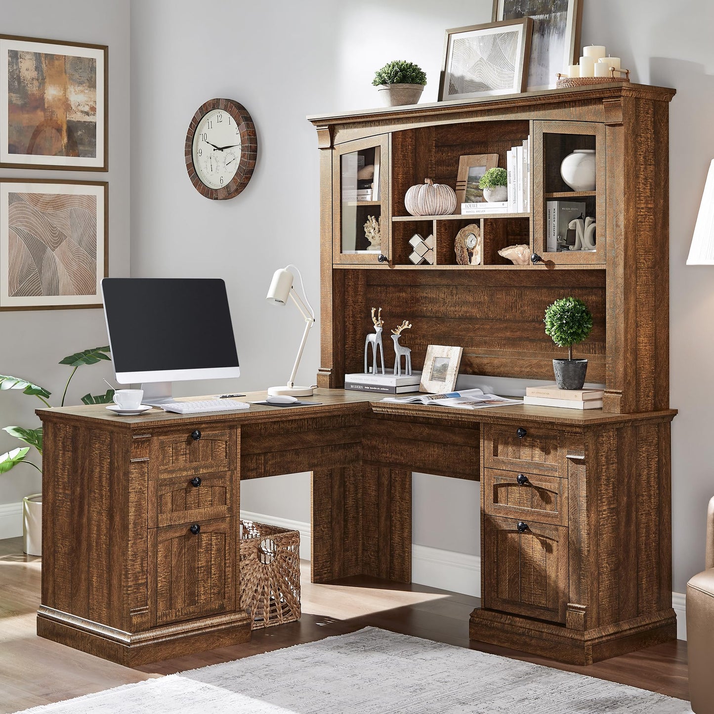 OKD 60-Zoll-Chefschreibtisch mit Schubladen, Home-Office-Schreibtisch im Landhausstil mit Ladestation, Tastaturablage, Aktenschrank-Aufbewahrung, Holz-Computertisch für Arbeit und Studium, Antikweiß