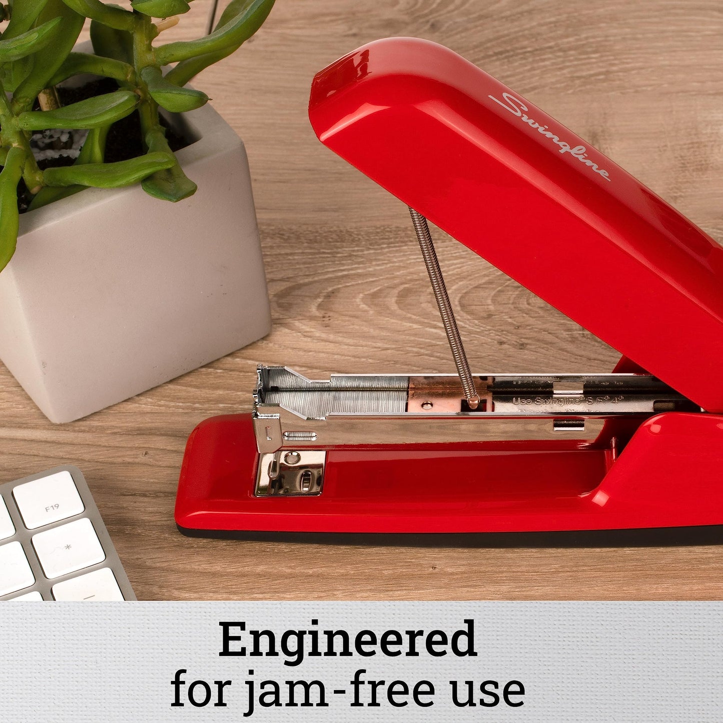 Swingline Stapler, 30 Sheet Capacity, 747 Business Stapler, Jam Free, Metal, Gold Chrome (74721)