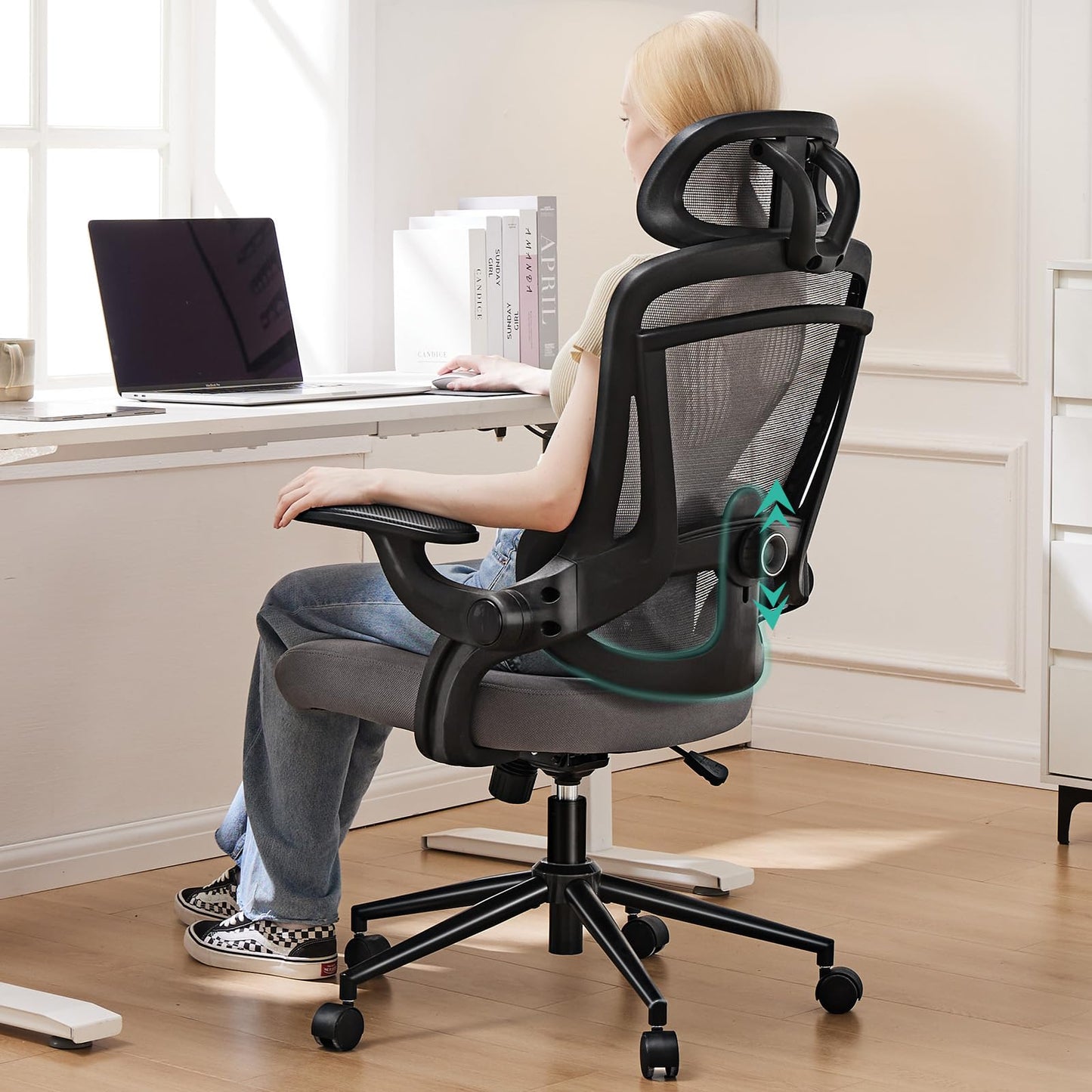 Chaise de bureau ergonomique en maille, chaise de bureau à dossier haut avec appui-tête 2D, support lombaire haut et bas, chaise de travail d'ordinateur pivotante avec accoudoirs rabattables réglables, noir 