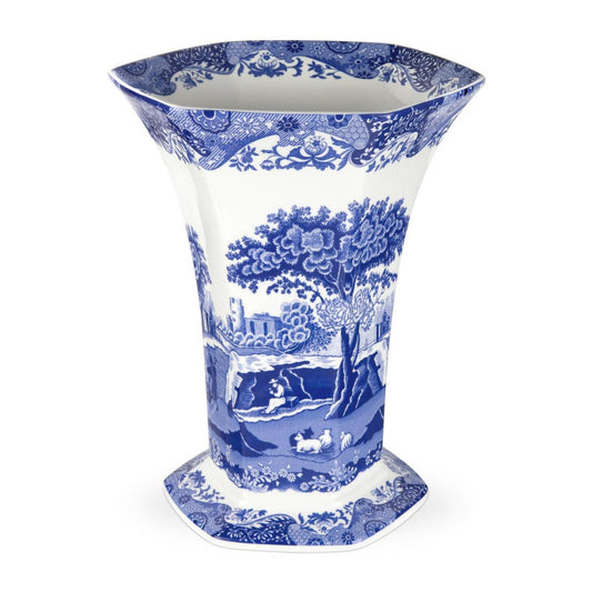 Vase hexagonal de la collection italienne bleue Portmeirion | 10,5 pouces de hauteur | Centre de table décoratif pour la maison, le salon et la cheminée | Bleu et blanc | Fabriqué en porcelaine 