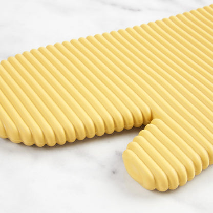 KITCHENAID Ribbed Soft Silicone Oven Mitt 2-Pack Set, Matte Black, 7.5"x13"