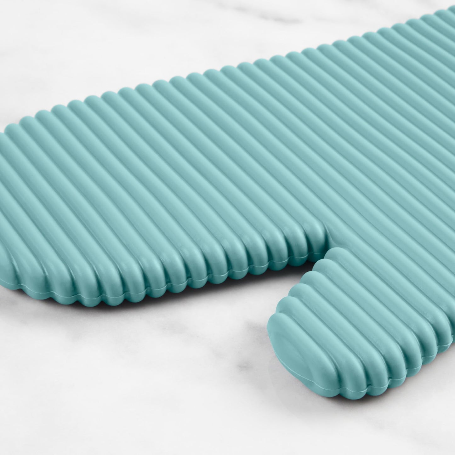 KITCHENAID Ribbed Soft Silicone Oven Mitt 2-Pack Set, Matte Black, 7.5"x13"