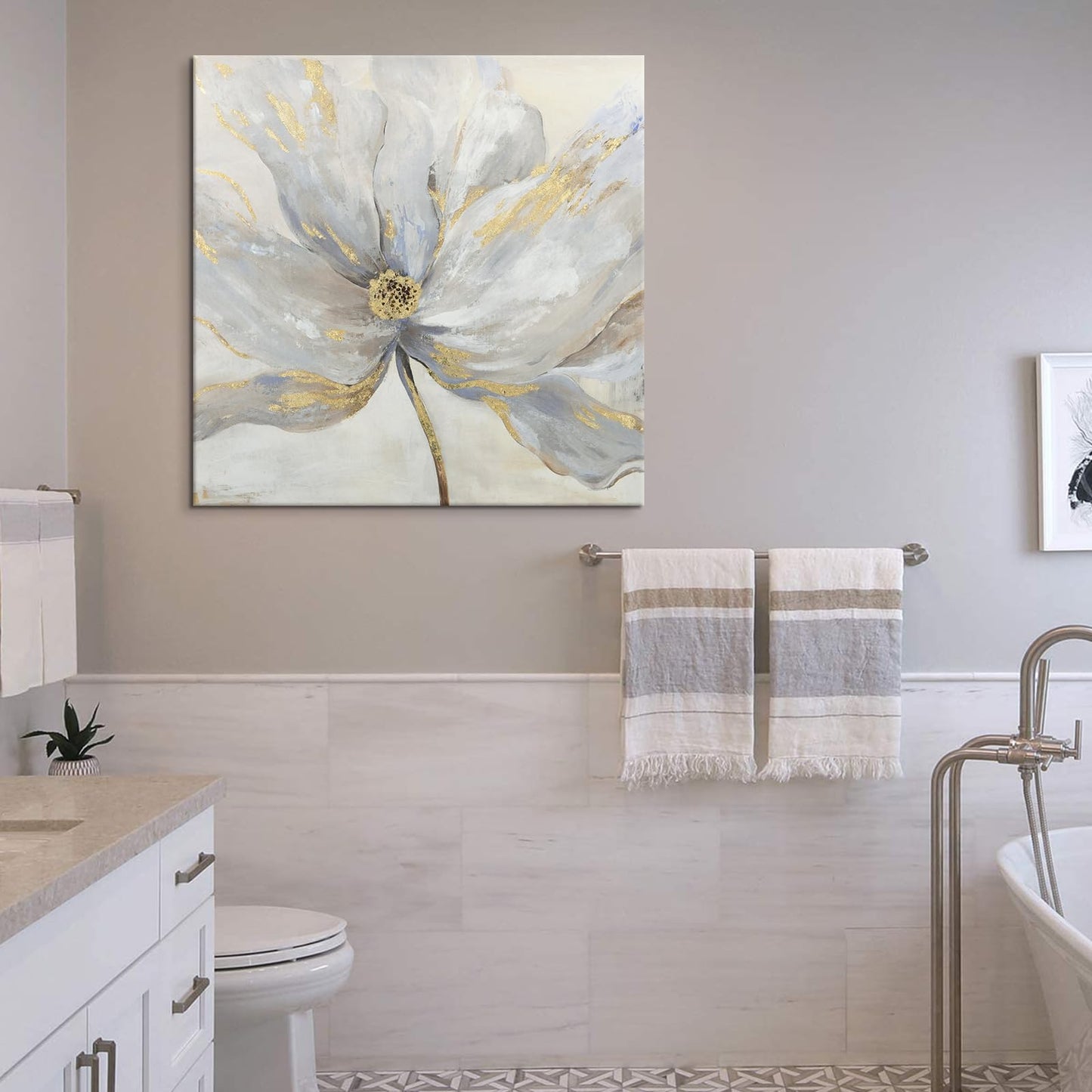 Goldfoilart Décoration murale florale moderne en fleurs blanches avec peintures en feuille d'or, œuvres d'art encadrées pour salon, chambre à coucher, cuisine, 61 x 61 cm x 2 pièces 