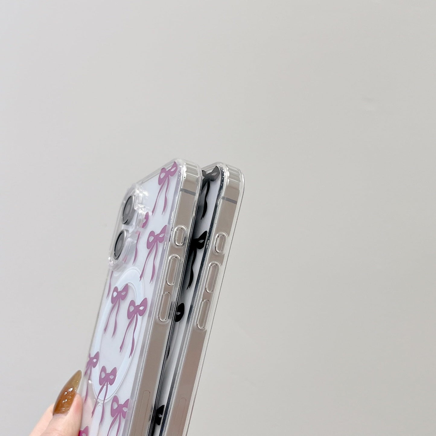 UEEBAI Coque magnétique pour iPhone 15 Pro, étui à nœud bordeaux compatible avec MagSafe, étui de téléphone esthétique sans fil avec ruban transparent fin, anti-jaunissement, coque de protection antichoc pour femme et fille - Bordeaux 