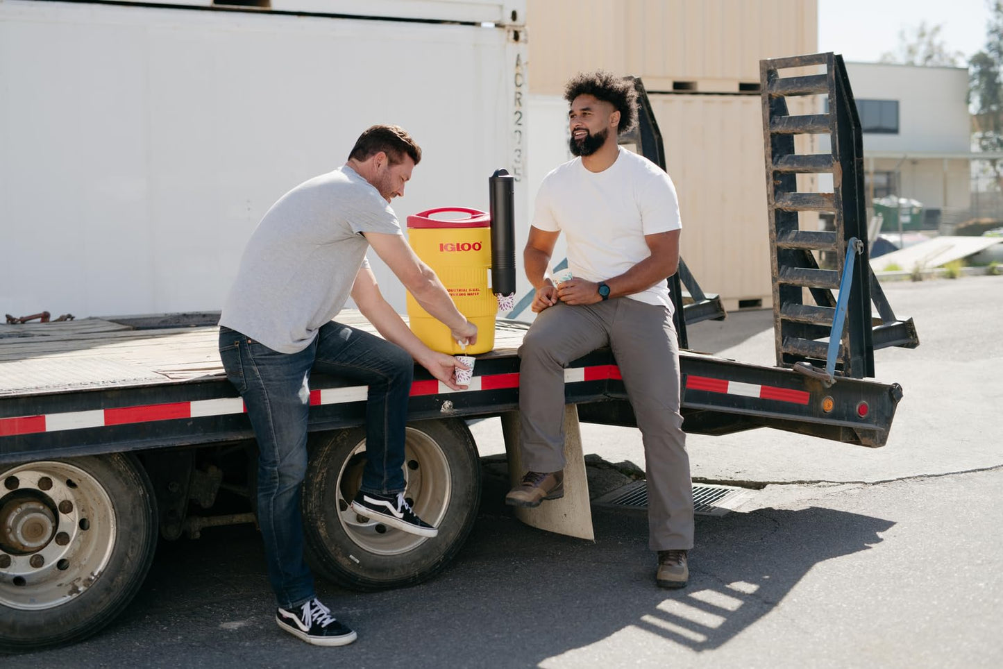 Igloo Sports Cooler | Insulated Beverage Dispenser with Spout |Portable Handwashing Station