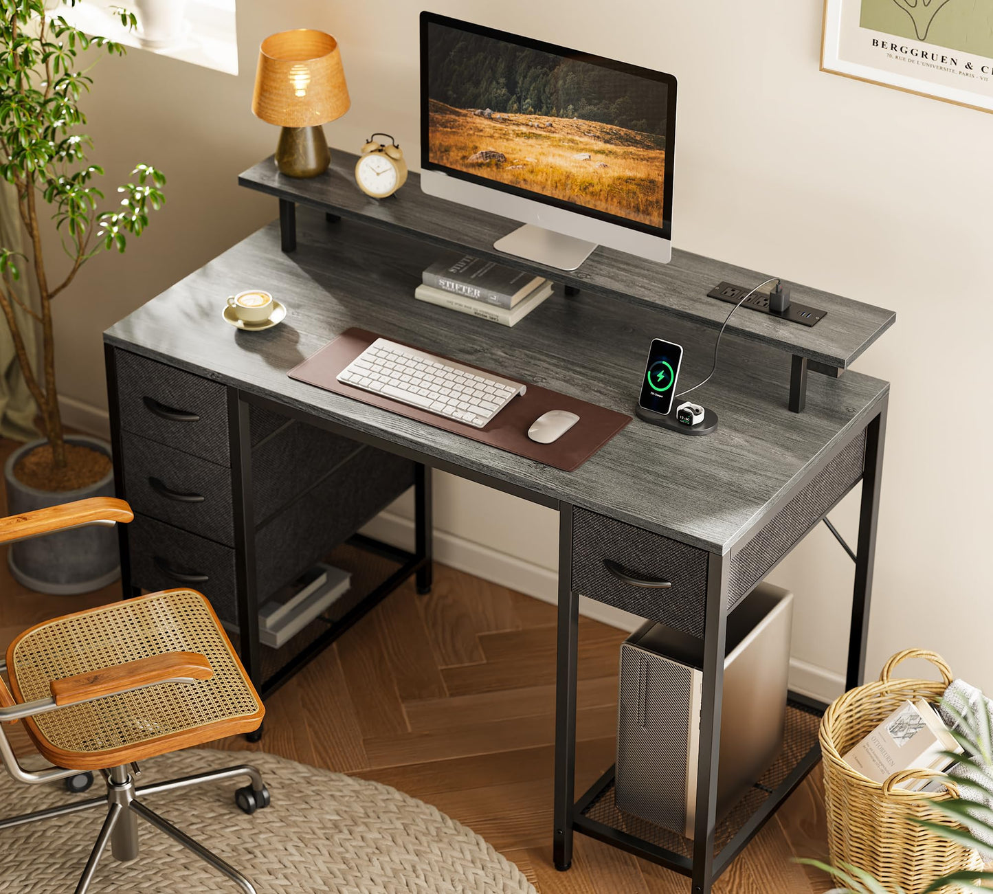 Bureau d'ordinateur Huuger de 47 pouces avec 4 tiroirs, bureau de jeu avec lumières LED et prises de courant, bureau à domicile avec grand espace de rangement pour chambre à coucher, travail à domicile, noir 