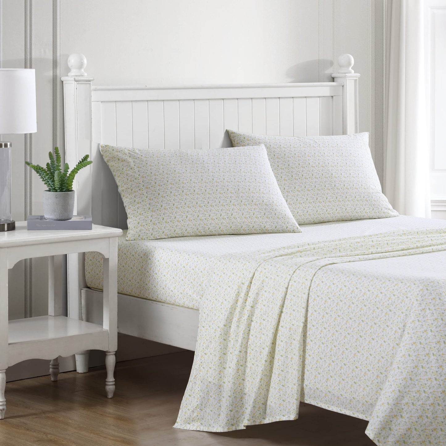 Laura Ashley - Sheet Set, Breathable Cotton Percale Bedding with Matching Pillowcases, Soft Home Decor