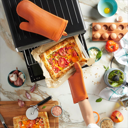 KITCHENAID Ribbed Soft Silicone Oven Mitt 2-Pack Set, Matte Black, 7.5"x13"