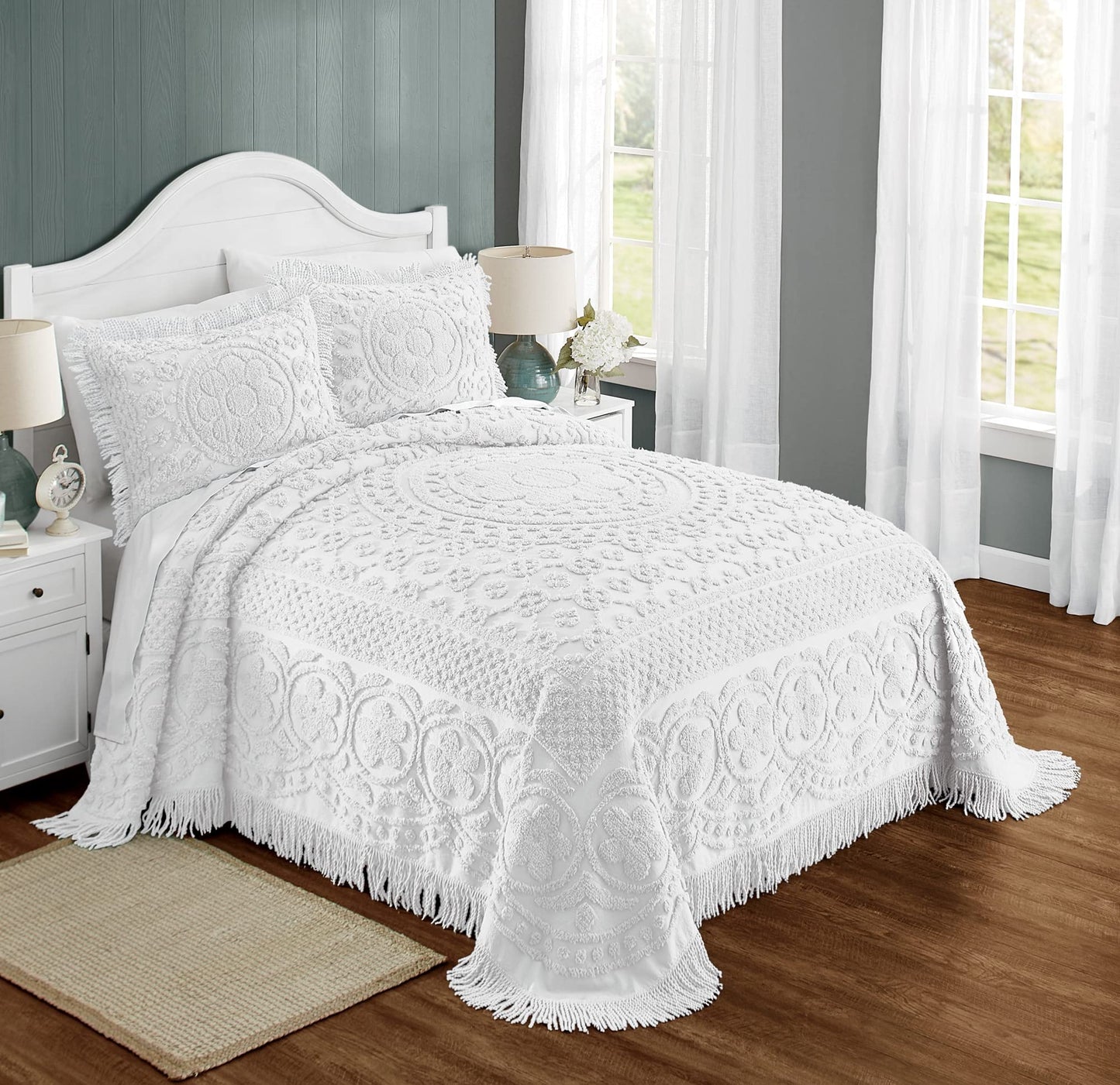 Montgomery Ward Emily Floral Chenille Bedspread, Soft Cotton Comforter, King Size Quilt in Blush - Luxury Hotel Bedding, King Bedspread (Blush, King)