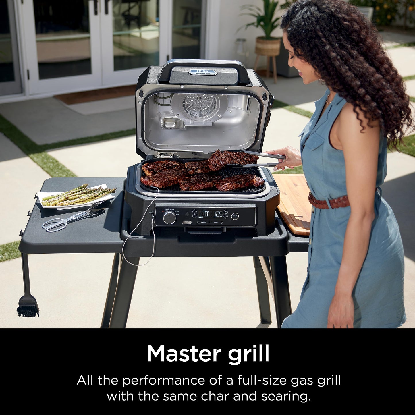 Ninja OG951 Woodfire Pro Connect Premium XL Outdoor Grill & Smoker, Bluetooth, App Enabled, 7-in-1 Master Grill, BBQ Smoker, Outdoor Air Fryer, Woodfire Technology, 2 Built-In Thermometers, Black