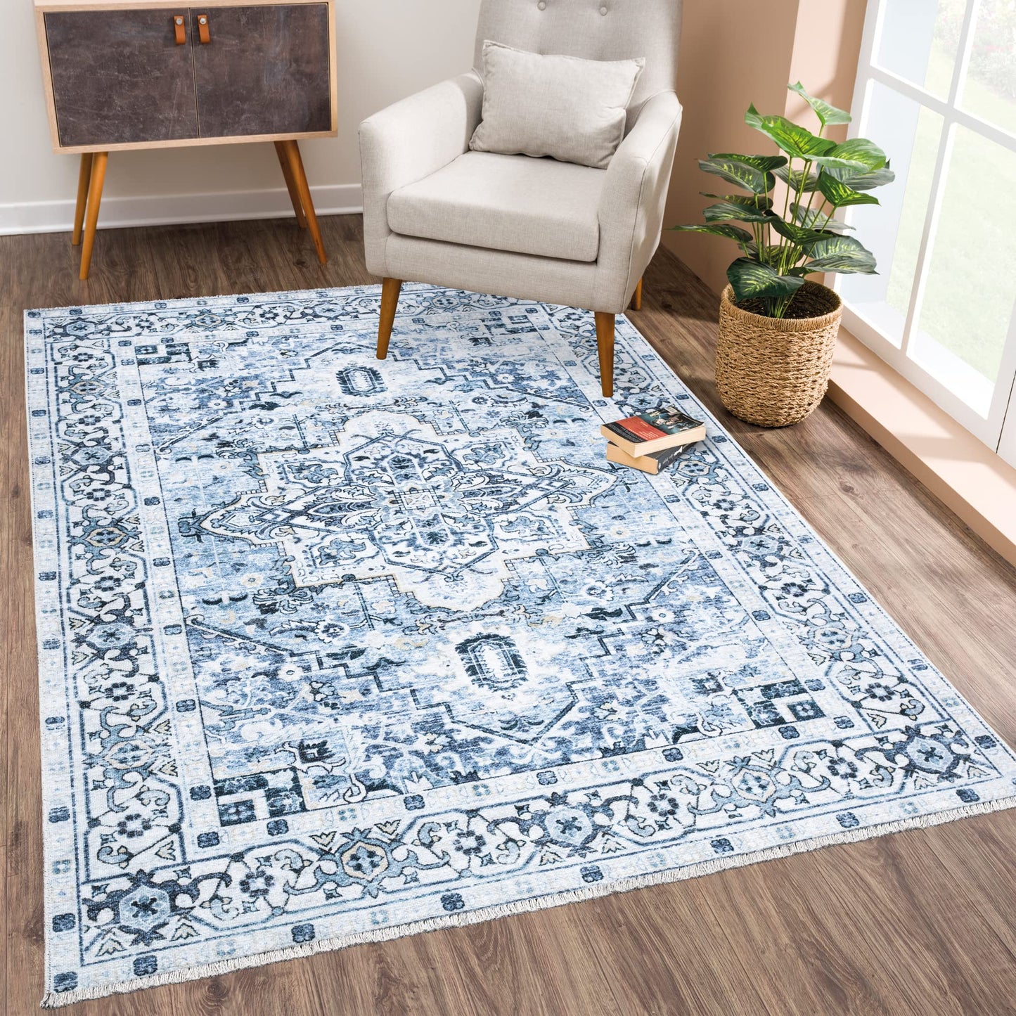 Bloom Rugs Caria, waschbarer, rutschfester Teppich, 4 x 6 Zoll, blauer traditioneller Teppich für Wohnzimmer, Schlafzimmer, Esszimmer und Küche, genaue Größe: 4 x 6 Fuß 