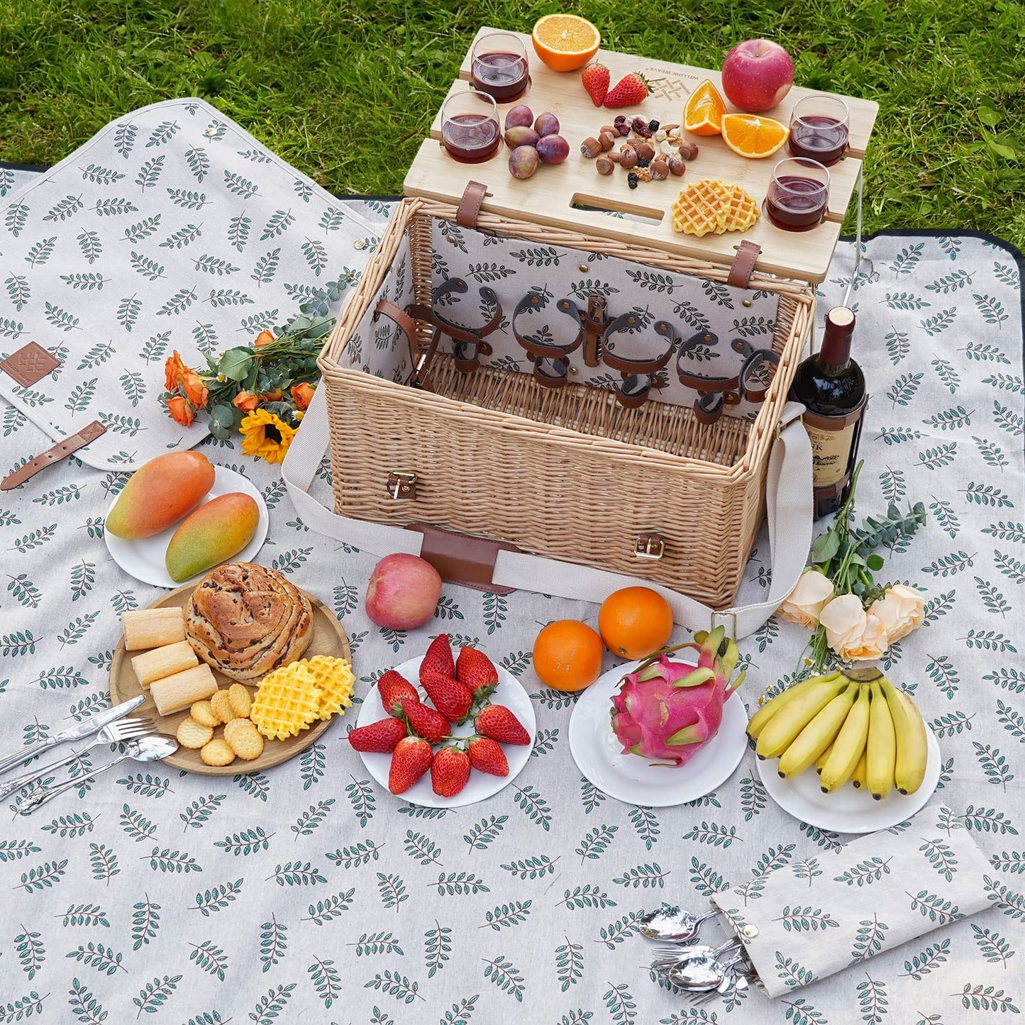 Picknickkorb aus Weide für 4 Personen, Picknick-Set für 4 Personen, Weidenkorb-Service-Geschenkset mit Decke, tragbarer Wein-Snack-Tisch aus Bambus für Camping und Partys im Freien 