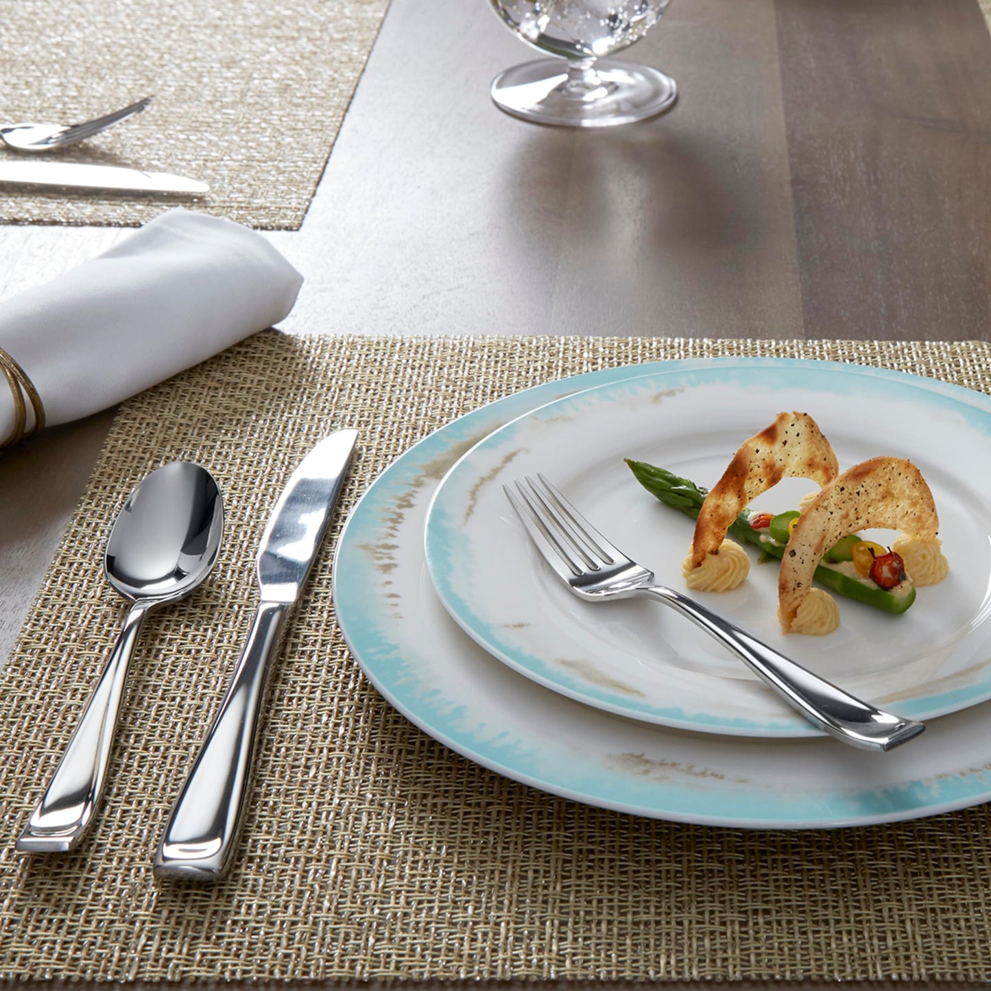 Oneida Moda 65-Piece Flatware Set, Service for 12