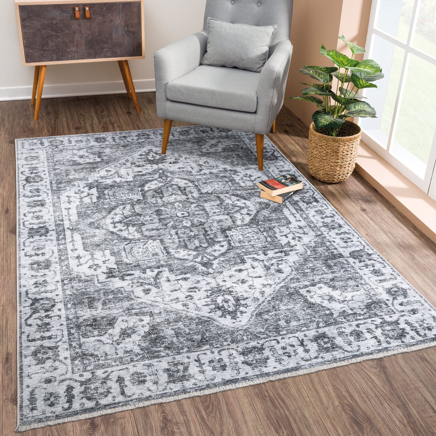 Tapis lavable antidérapant Bloom Rugs Caria 4x6 - Tapis traditionnel bleu pour salon, chambre, salle à manger et cuisine - Taille exacte : 4' x 6' 