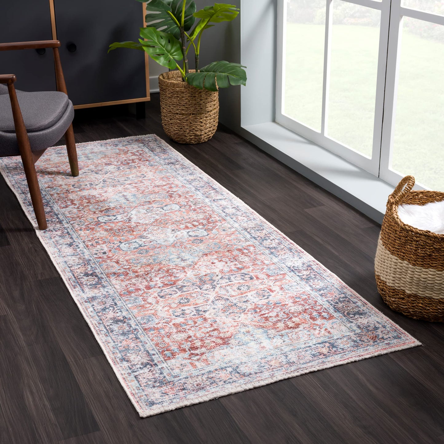 Tapis lavable antidérapant Bloom Rugs Caria 4x6 - Tapis traditionnel bleu pour salon, chambre, salle à manger et cuisine - Taille exacte : 4' x 6' 