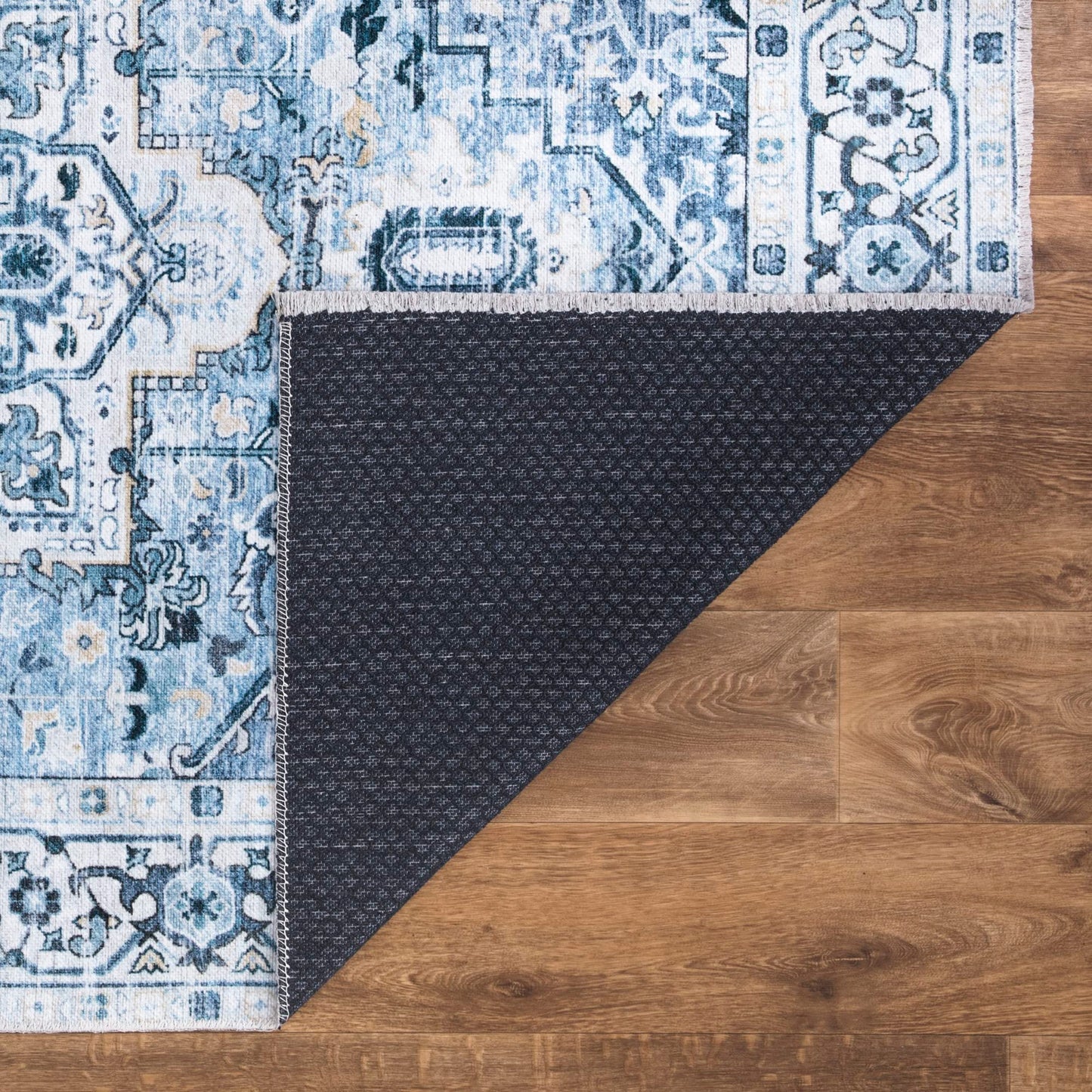 Bloom Rugs Caria, waschbarer, rutschfester Teppich, 4 x 6 Zoll, blauer traditioneller Teppich für Wohnzimmer, Schlafzimmer, Esszimmer und Küche, genaue Größe: 4 x 6 Fuß 