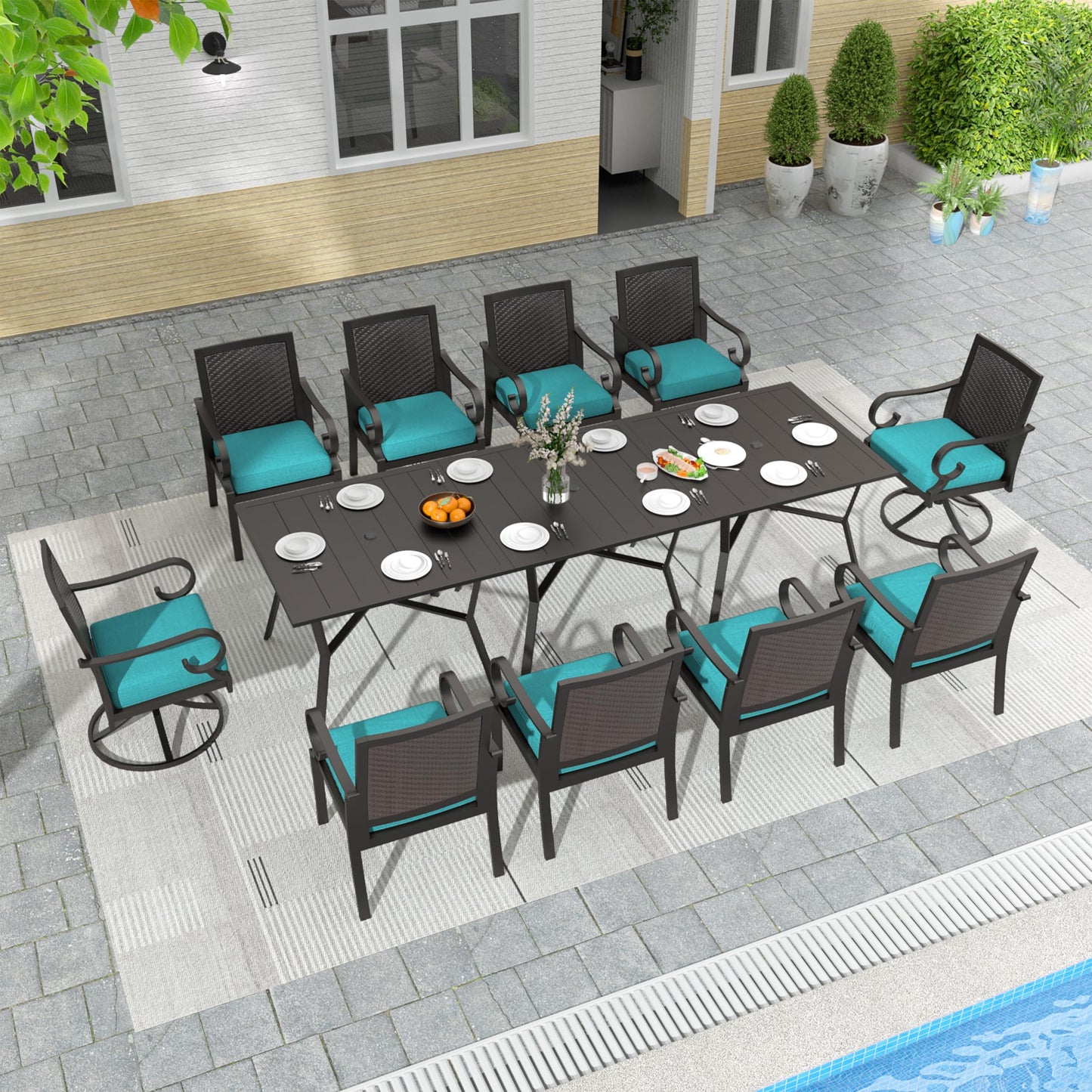 Ensemble de salle à manger de patio 15 pièces Meubles d'extérieur en rotin Ensemble de salle à manger avec 3 plateaux de table carrés en verre 12 chaises avec coussins bleu marine pour patio, arrière-cour, cuisine extérieure, pelouse et jardin 